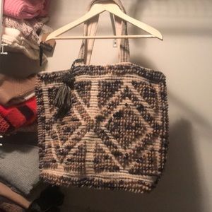 Woven/loom tote